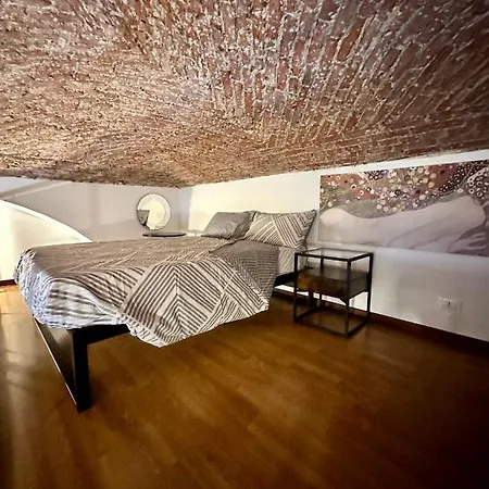 Casa Santa Chiara - Vicino Porta Susa F.s. Apartament